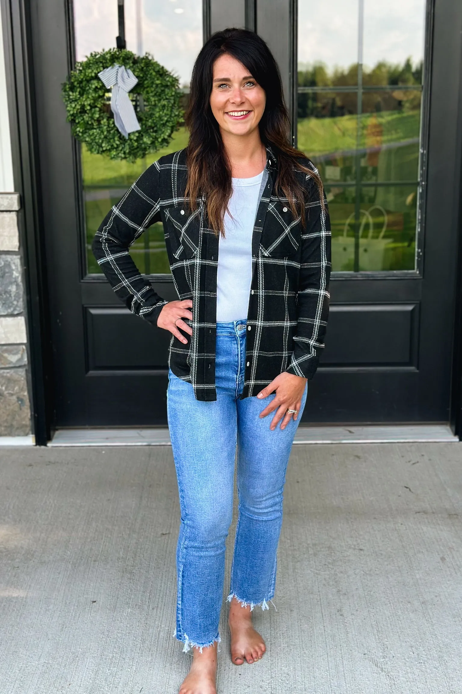Lewis Premium Black and Cream Plaid Design