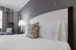 White Bed Clothes